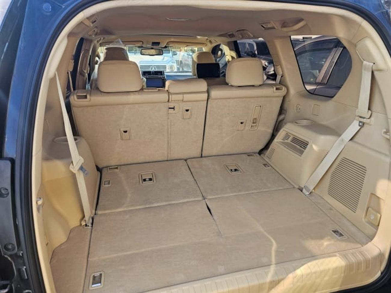 Toyota Prado VXR 4.0L 4WD LHD-GCC SPECS-Automatic-petrol-6 Cylinders-7 Seats-5 Doors