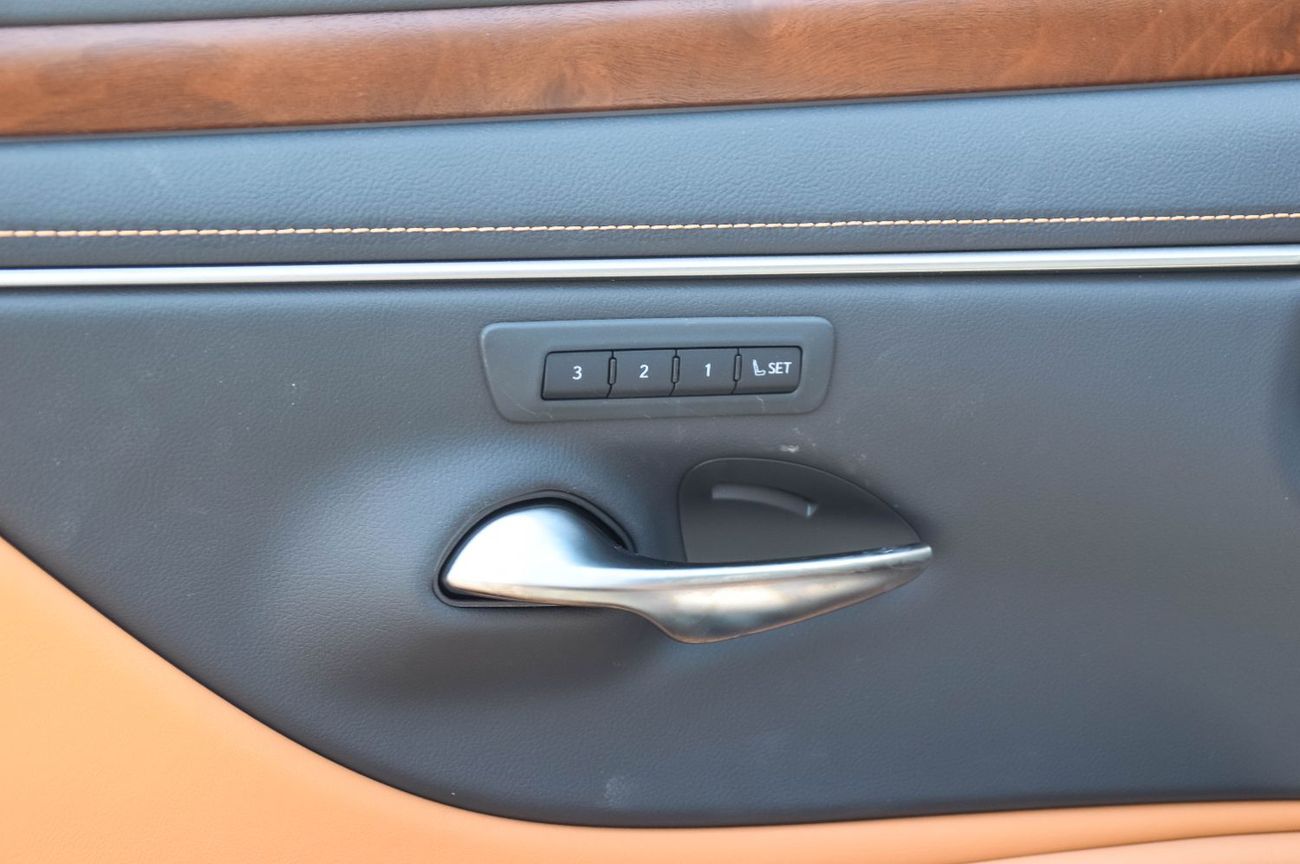 لكزس ES 350 LEXUS ES350 3.5L FWD 4DOOR SEDAN 2025