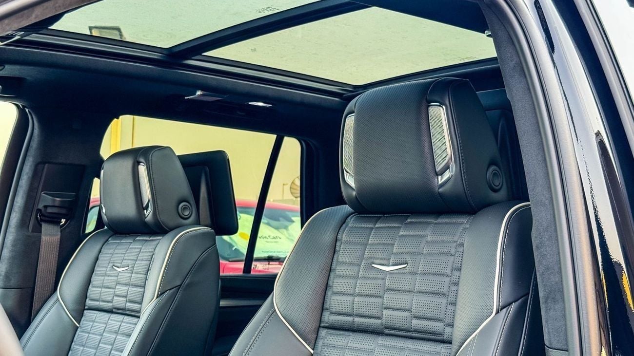 Cadillac Escalade Sport Platinum 6.2L 4WD Sport Platinum 2025 Brand New American Specs 6.2L V8