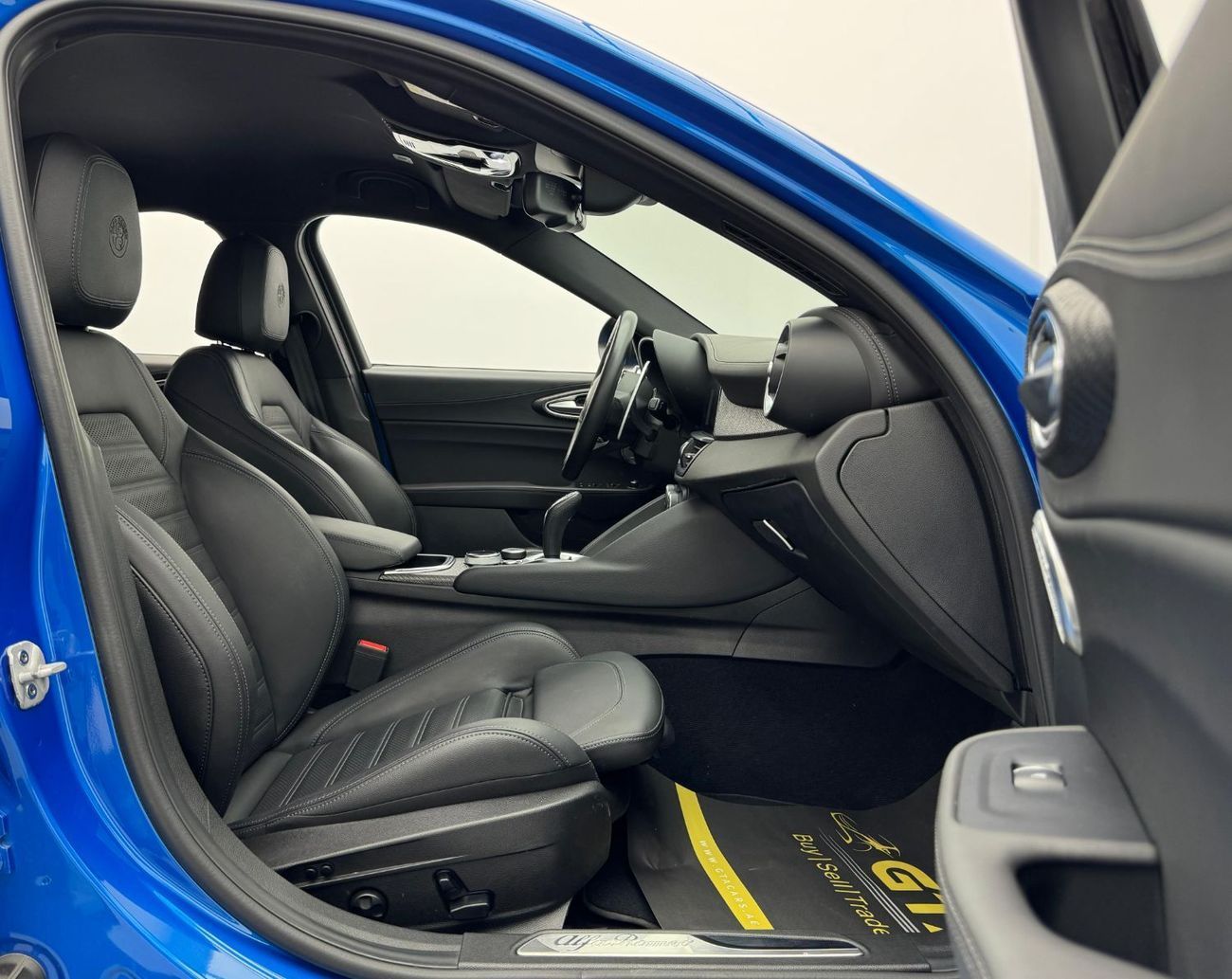 ألفا روميو جوليا 2023 Alfa Romeo Giulia Quadrifoglio, 1 Year Warranty, Service History