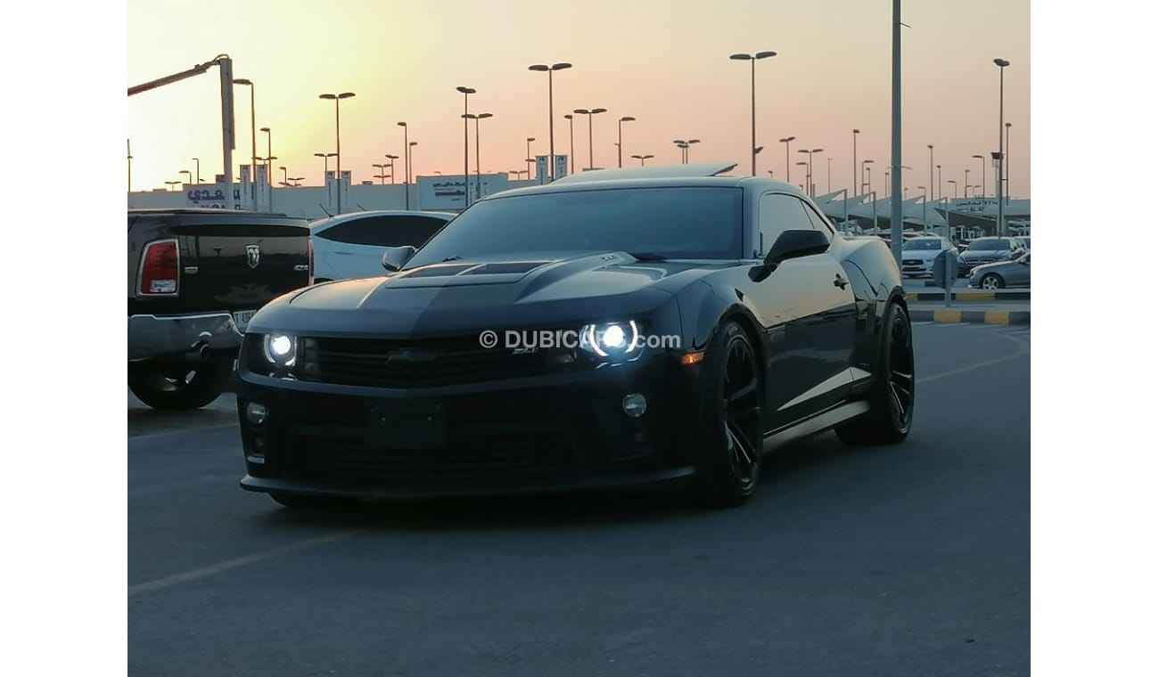 Chevrolet Camaro Chevrolet Camaro ZL1 2014 GCC Specefecation Very Clean Inside And Out Side Without Accedent No Paint