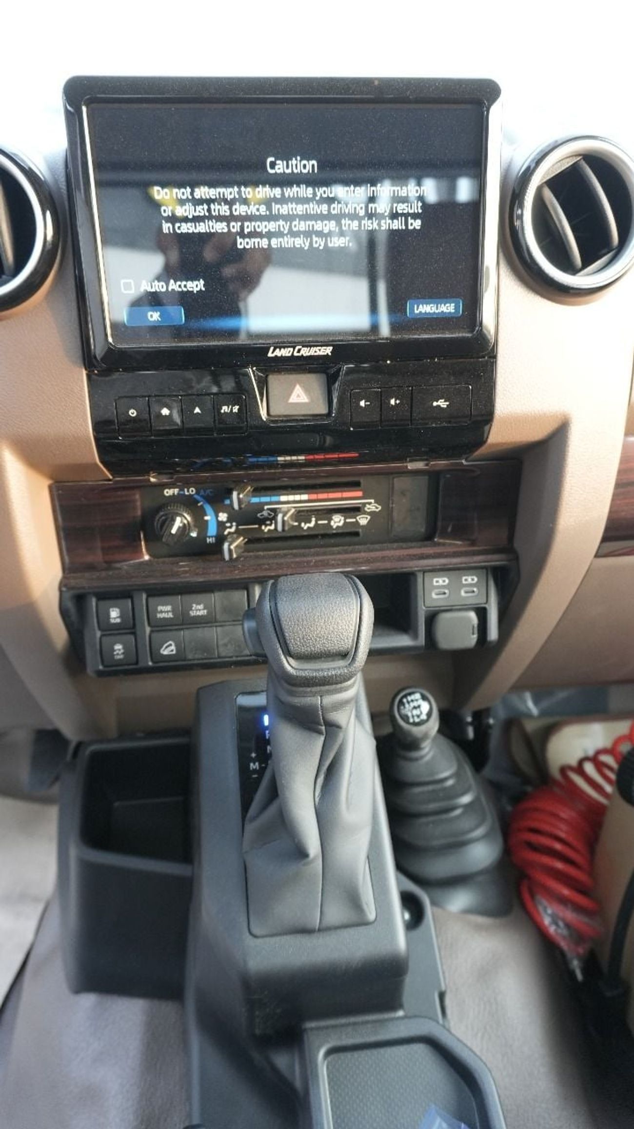 تويوتا لاند كروزر بيك آب تويوتا شاص سنغل كابينة ديزل اوتوماتيك