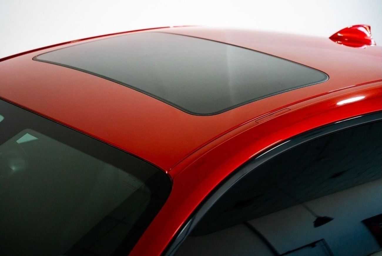 BMW 220i Std 2.0L Turbo