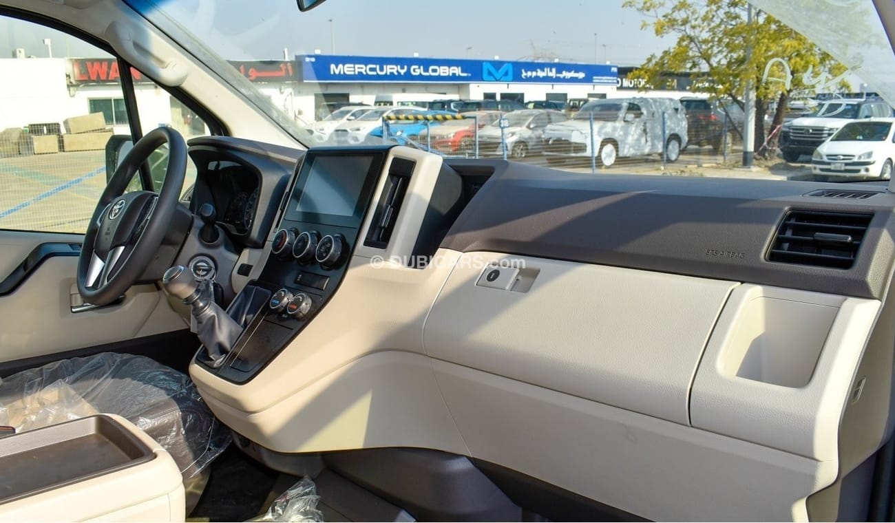 Toyota Hiace TOYOTA HIACE 2.8L Diesel Full Option