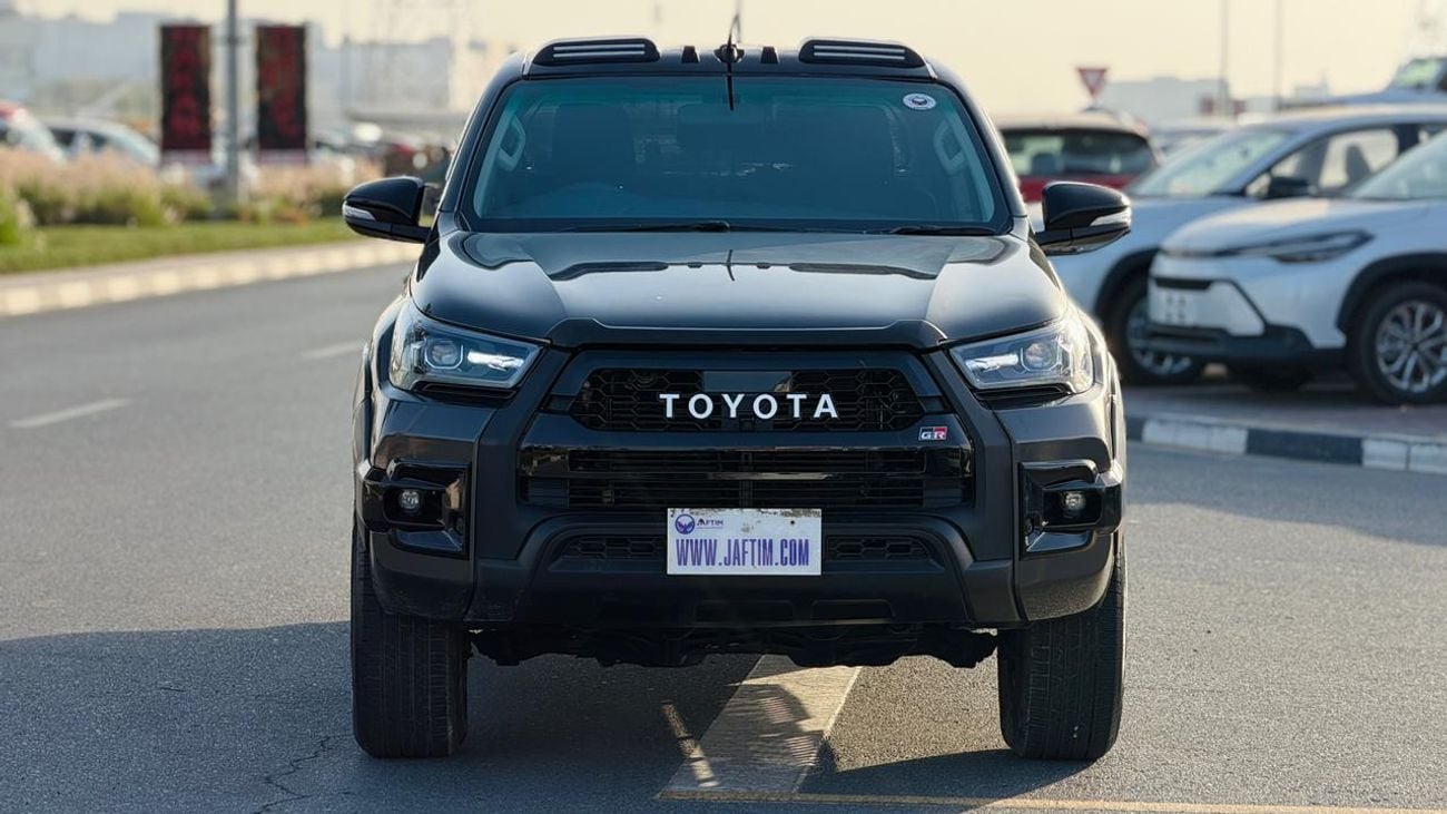 تويوتا هيلوكس 2018| 2.8L DIESEL | AT TRANSMISSION | RIGHT HAND DRIVE | GR ROCCO KIT MODIFIED | GTK 4X4 SPORTS BAR 