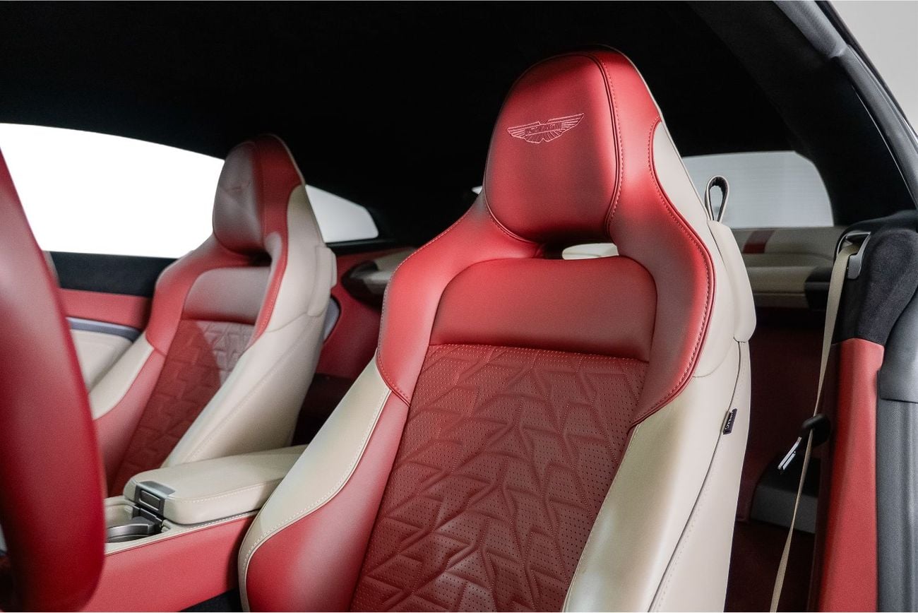 Aston Martin Vanquish STANDARD