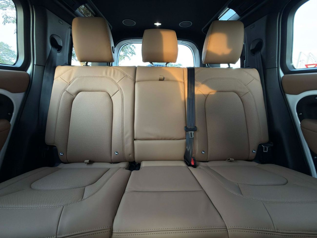 لاند روفر ديفندر **2026**GCC SPEC P525 UNDER WARRANTY AND SERVICE