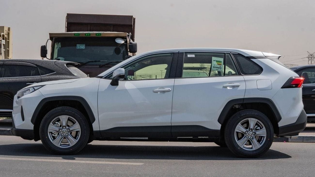 Toyota RAV4 2025 Toyota Rav4 LE 2.5L AT Petrol (White)