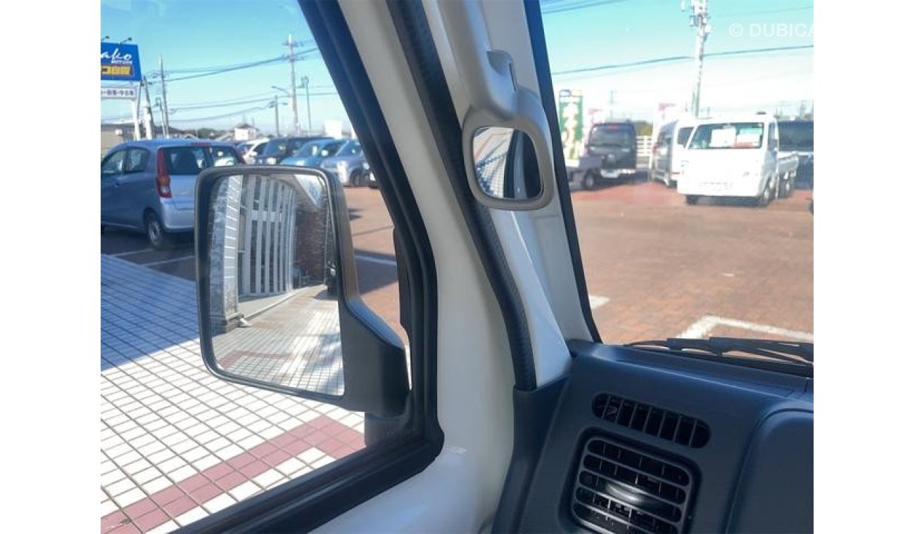 Suzuki Carry DA16T