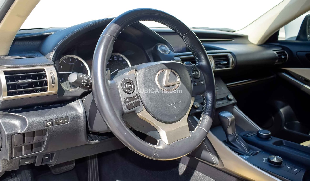 Lexus IS250 Lexus IS 250 an excellent condition - the highest specifications in its class - cash or installment