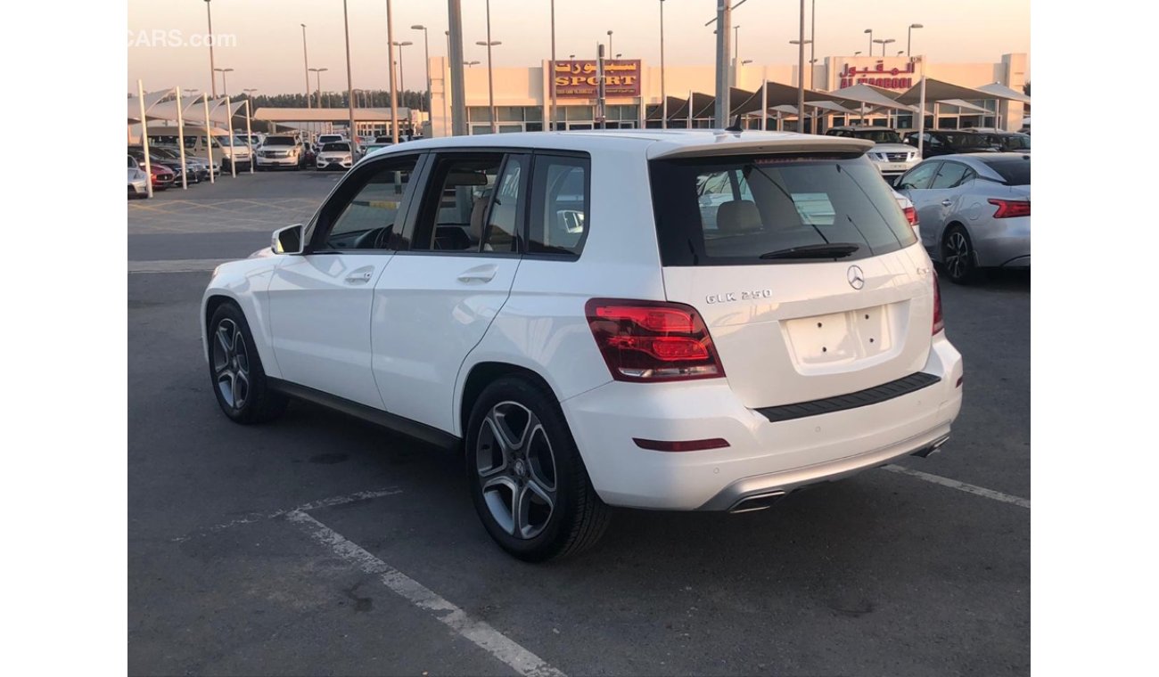 مرسيدس بنز GLK 250 موديل 2014 خليجي السياره حاله ممتازه من الداخل والخارج  جلد ونظام صوت ممتاز وكاميرا خلفيه وحساسات وت