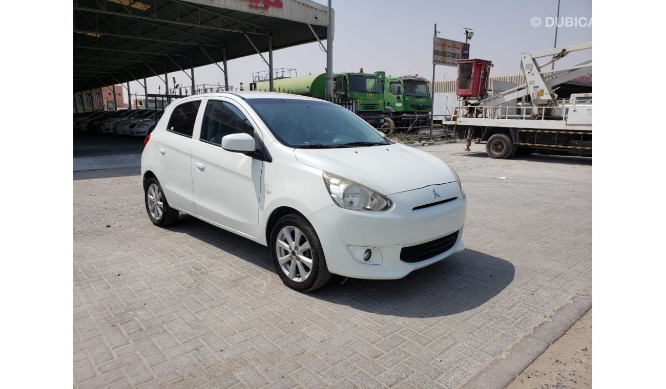 ميتسوبيشي اتراج 1.2L, 14" Alloy Rims, Air Conditioner, Fabric Seat, Xenon Headlights, Automatic Gear Box (LOT # 716)