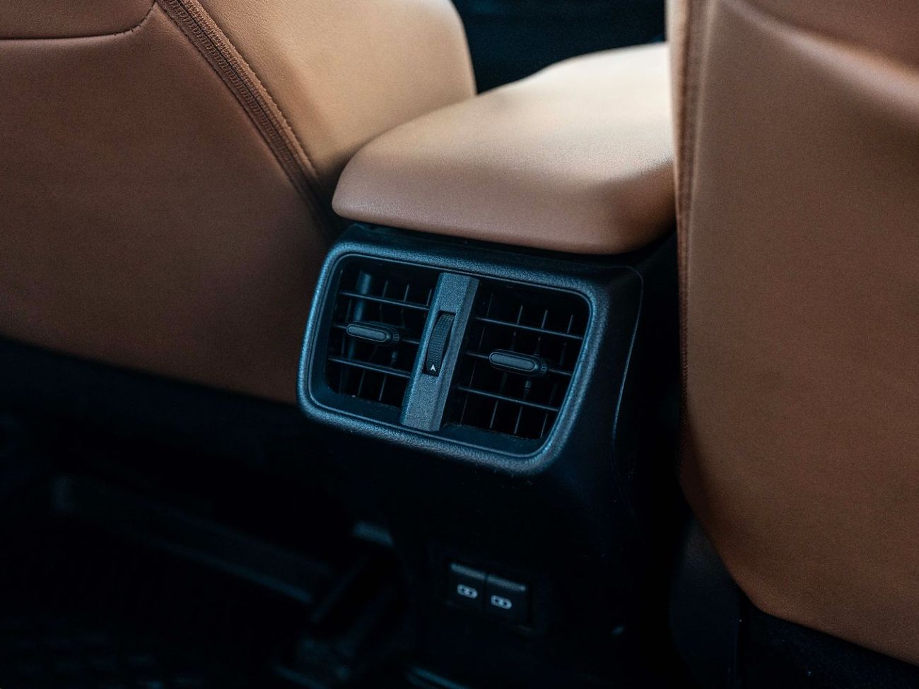 لكزس UX 250h UX250H HYBRID