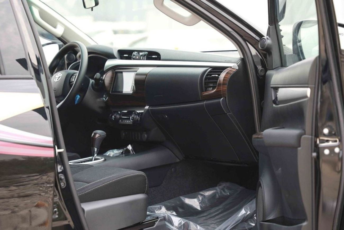 تويوتا هيلوكس HI 2.7L - ATTITUDE BLACK inside BLACK | Export Only