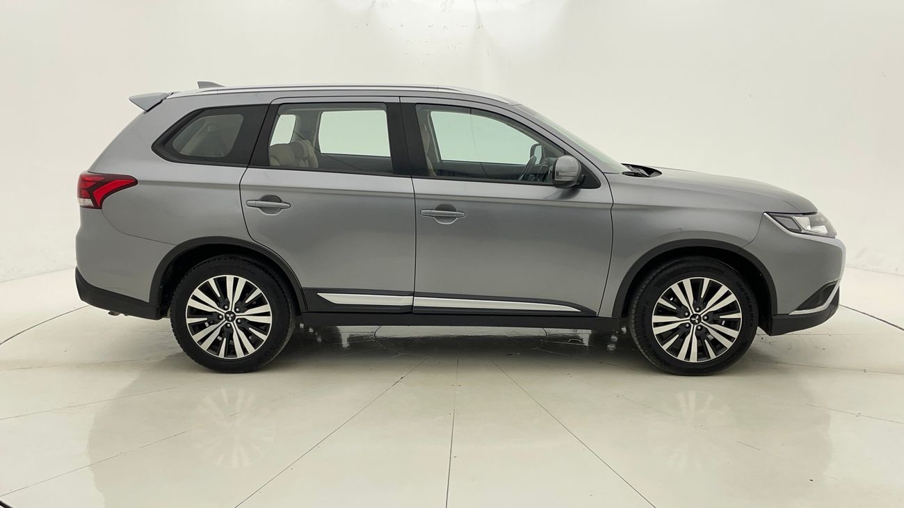 ميتسوبيشي آوتلاندر GLX LOWLINE 2.4 | بدون دفعة مقدمة | اختبار القيادة في المنزل