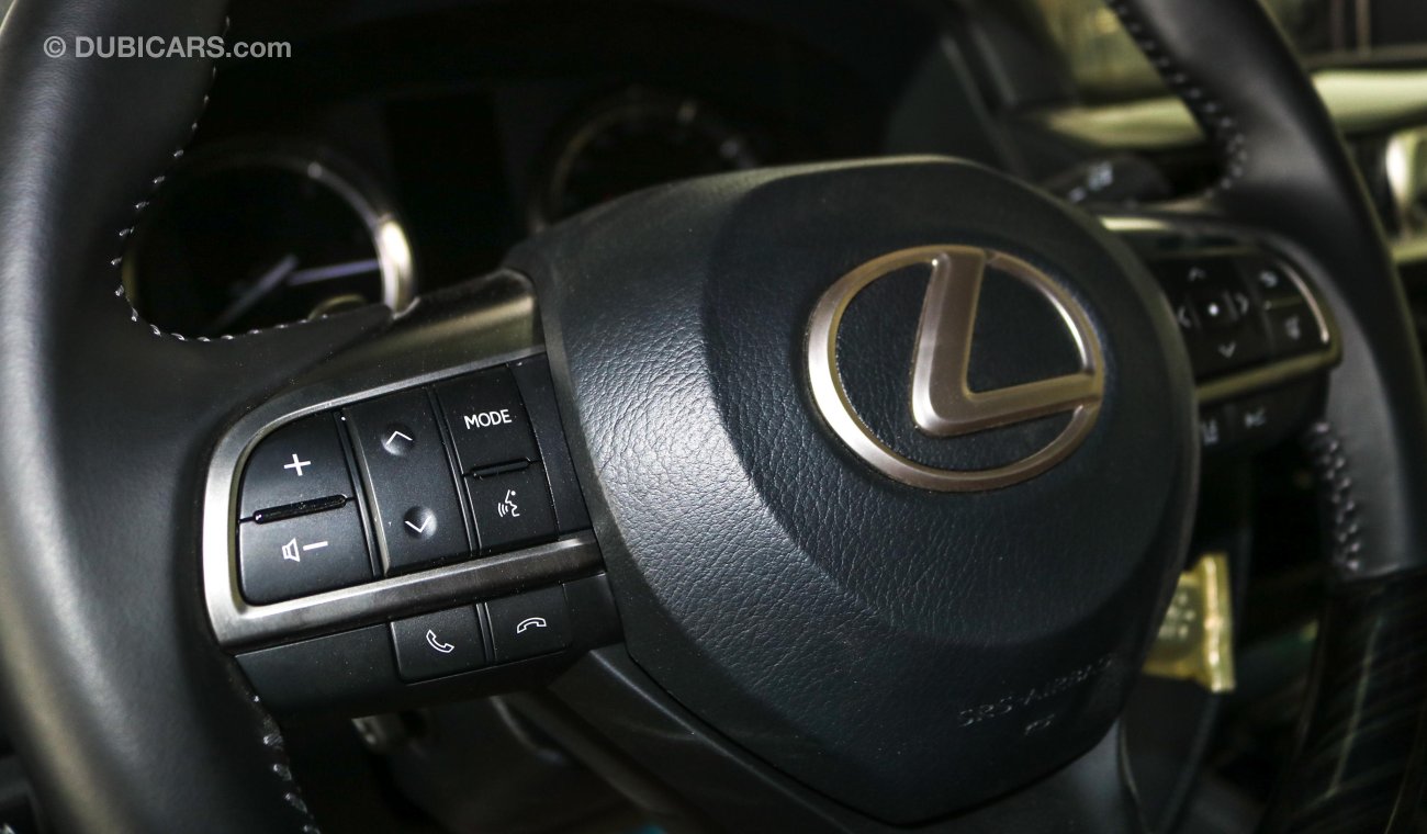 Lexus LX570 S