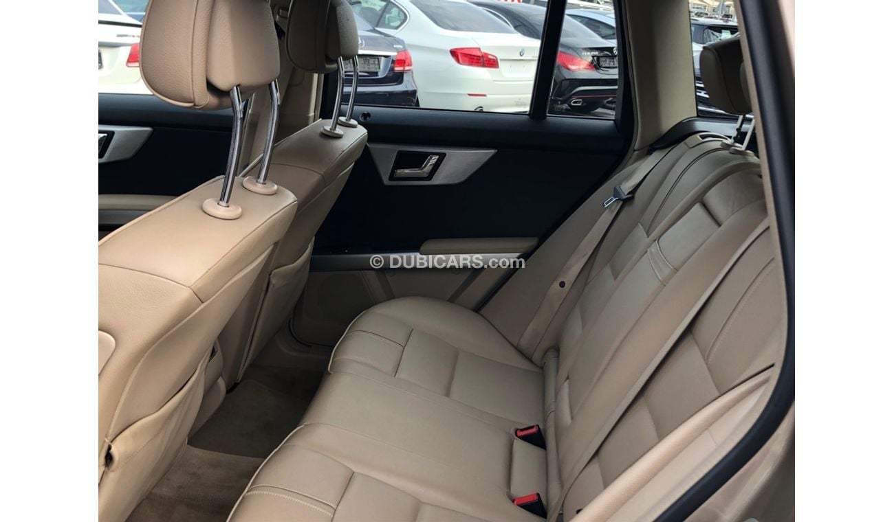 مرسيدس بنز GLK 300 موديل 2010 خليجي فل مواصفات كراسي جلد ومثبت سرعه وتحكم كهربي كامل ونظام صوت ممتاز وكاميرا خلفيه