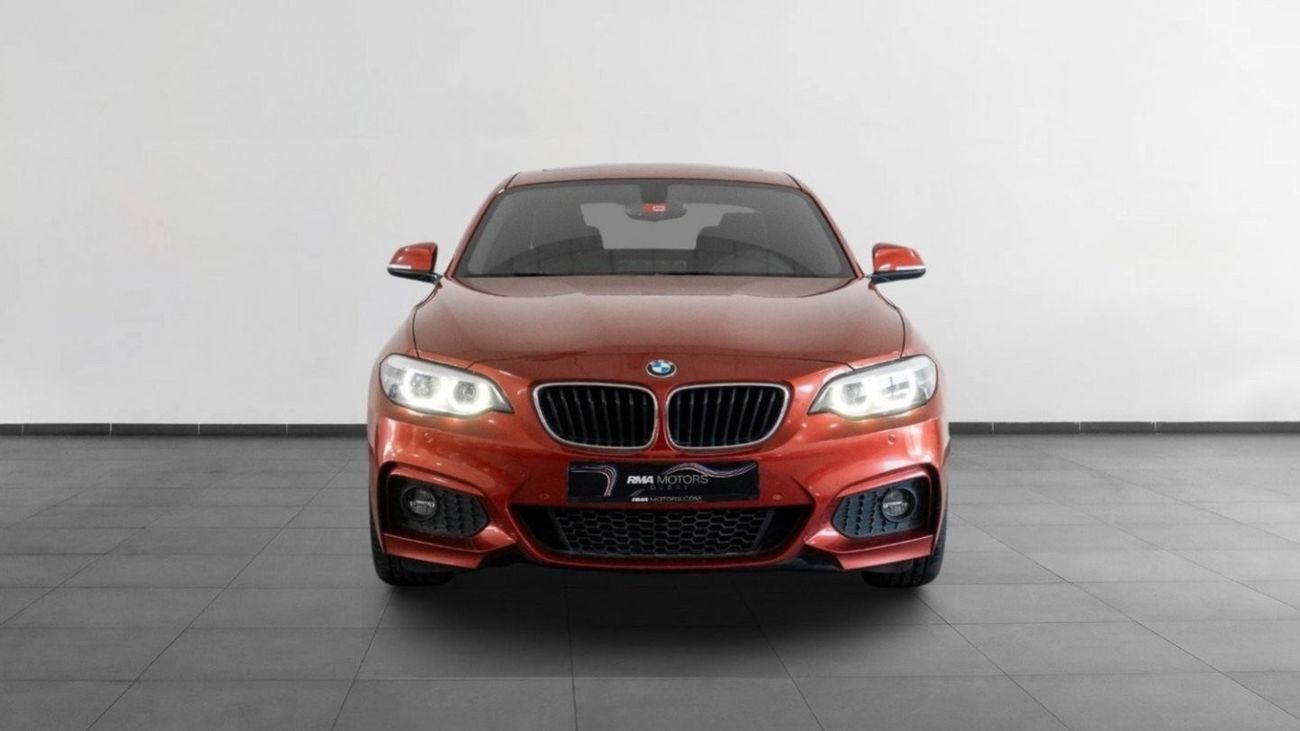 BMW 220i Std 2.0L Turbo