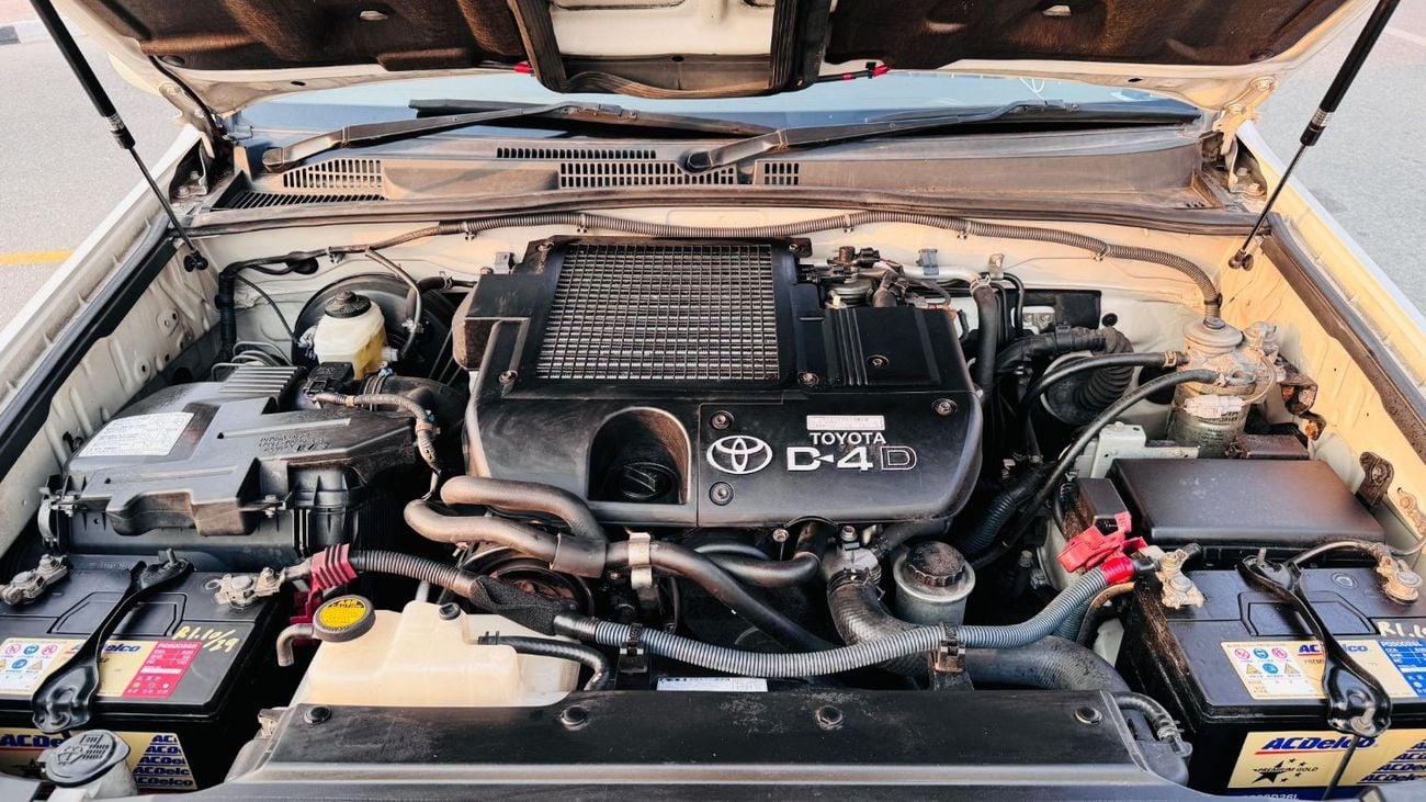 Toyota Prado BLACK LEATHER SEATS | 3.0L DIESEL | RHD | 2006 | REAR VIEW CAMERA | SIDE FENDER HOOD MIRROR