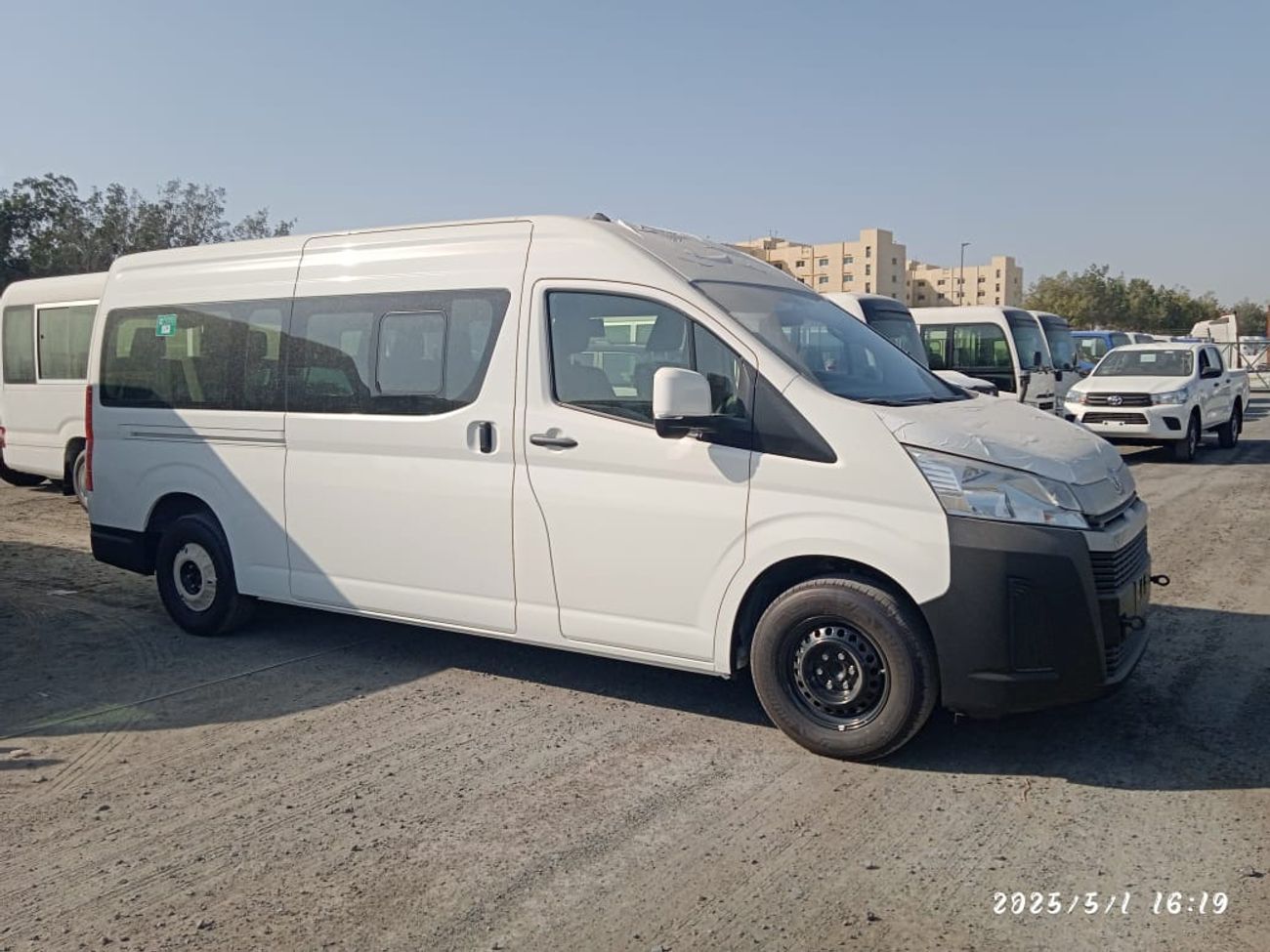 تويوتا هاياس 3.5L PETROL DX 13 SEATER AUTOMATIC TRANSMISSION