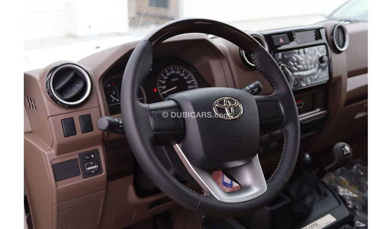 Toyota Land Cruiser 70 2023 LAND CRUISER GRJ 71 4.0 V6 70TH ANNIVERSARY