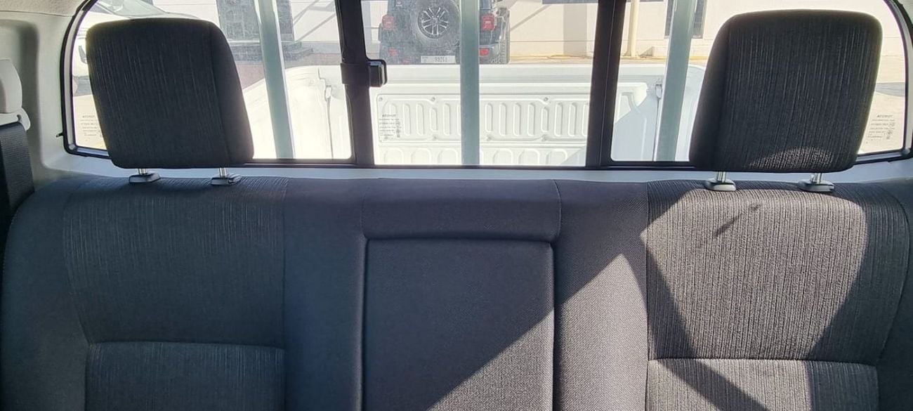 تويوتا هيلوكس TOYOTA HILUX 2.4L DIESEL DOUBLE CABIN 4X4 GLX FULL OPTION MY 2025