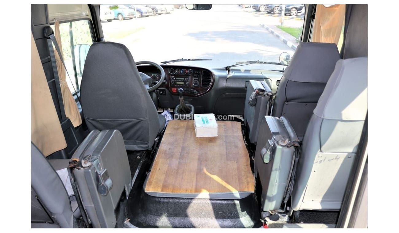 هيونداي كونتي هنداي باص كاونتي 2014 خليجي 34 راكب ديزل بحاله الوكاله