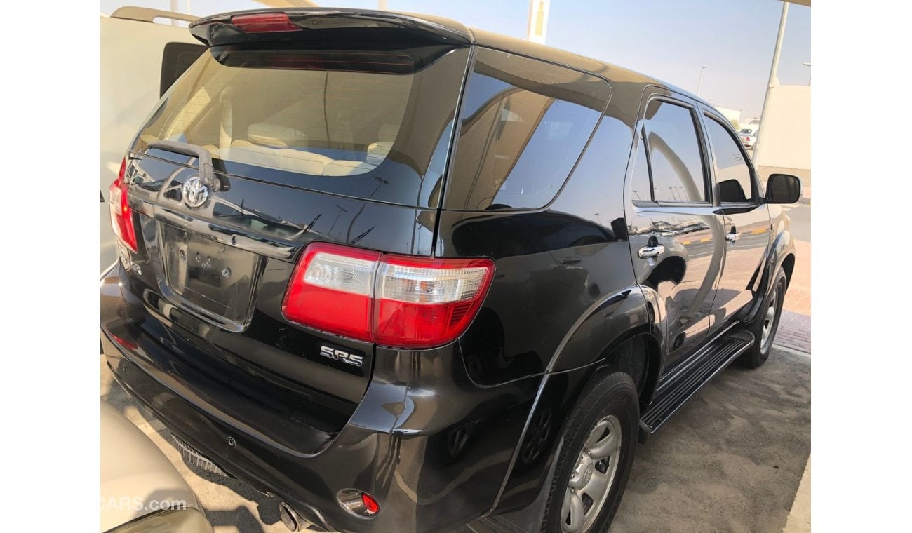 Toyota Fortuner Toyota Fortuner 2.7 ltr 2011. free of accident with low mileage