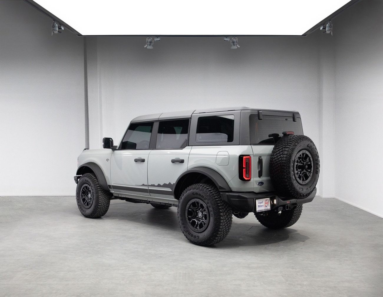 فورد برونكو Wildtrak 2.7L (5 Seater)