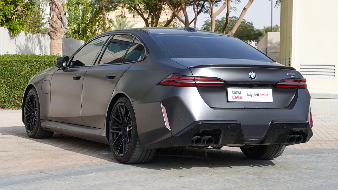 بي أم دبليو M5 200k km warranty worldwide transferable (valid at any BMW dealer) 17/10/2029 | exterior and interior
