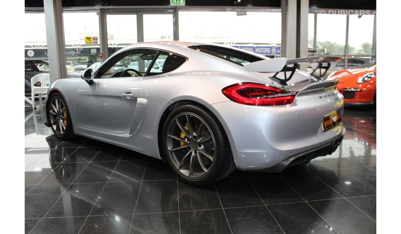 Porsche Cayman GT4