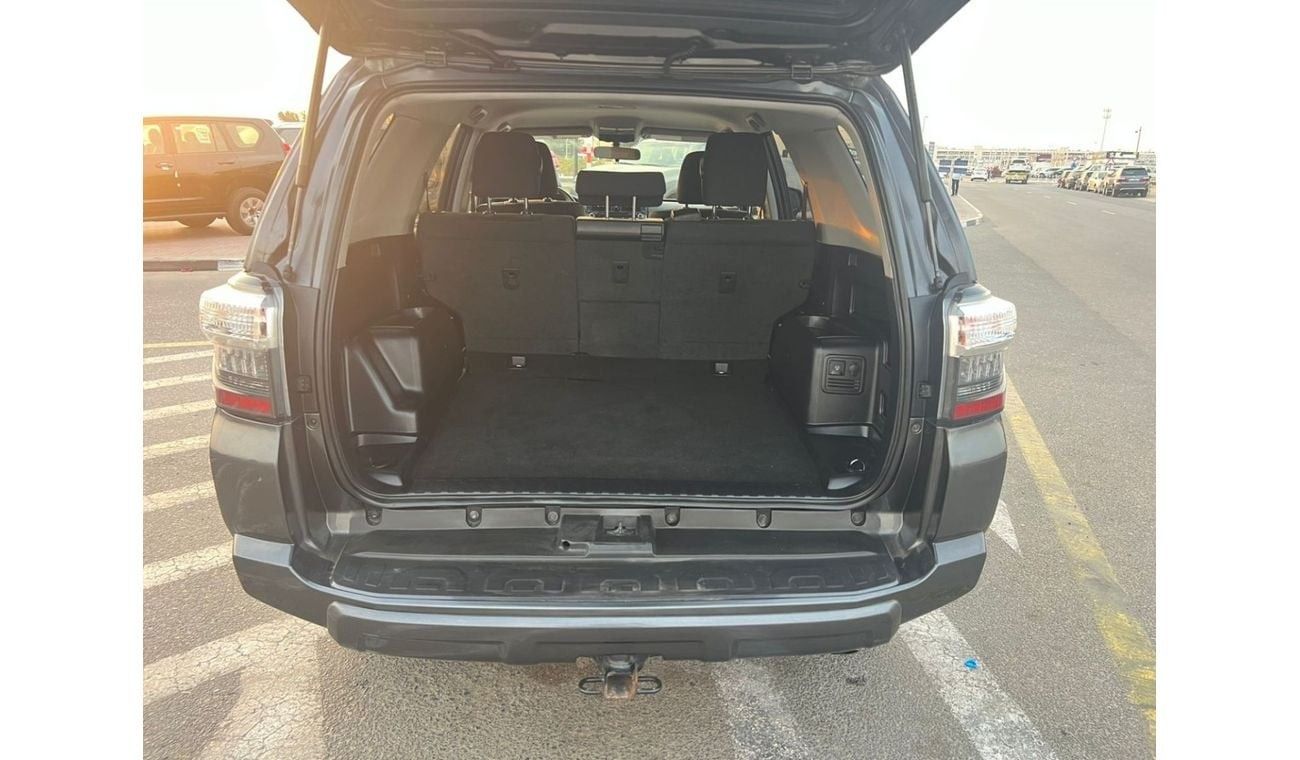 Toyota 4Runner 2019 TOYOTA 4RUNNER, TRD OFF ROAD - 4x4 - 4.0L V6 - Diff Lock and Crawl Control - 46600 Mileage