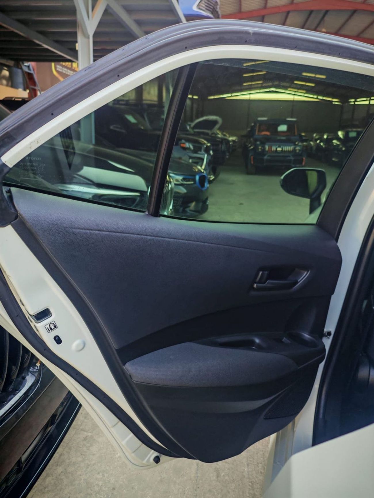 Toyota Corolla HATCH BACK 2.0 PETROL