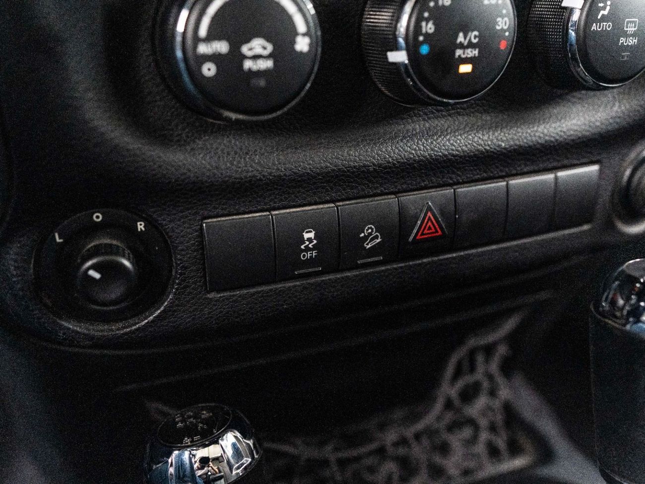 Jeep Wrangler Sport S 3.6L A/T