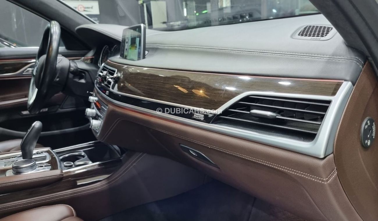 BMW 730Li Luxury SPECIAL OFFER BMW 730LI GCC IN BEAUTIFUL CONDITION FULL SERVICE HISTORY FOR  99K AED
