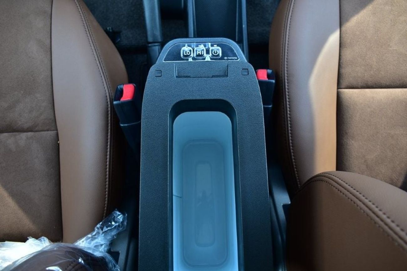 تويوتا لاند كروزر 70 S-DLX 2.8L (5 Door)