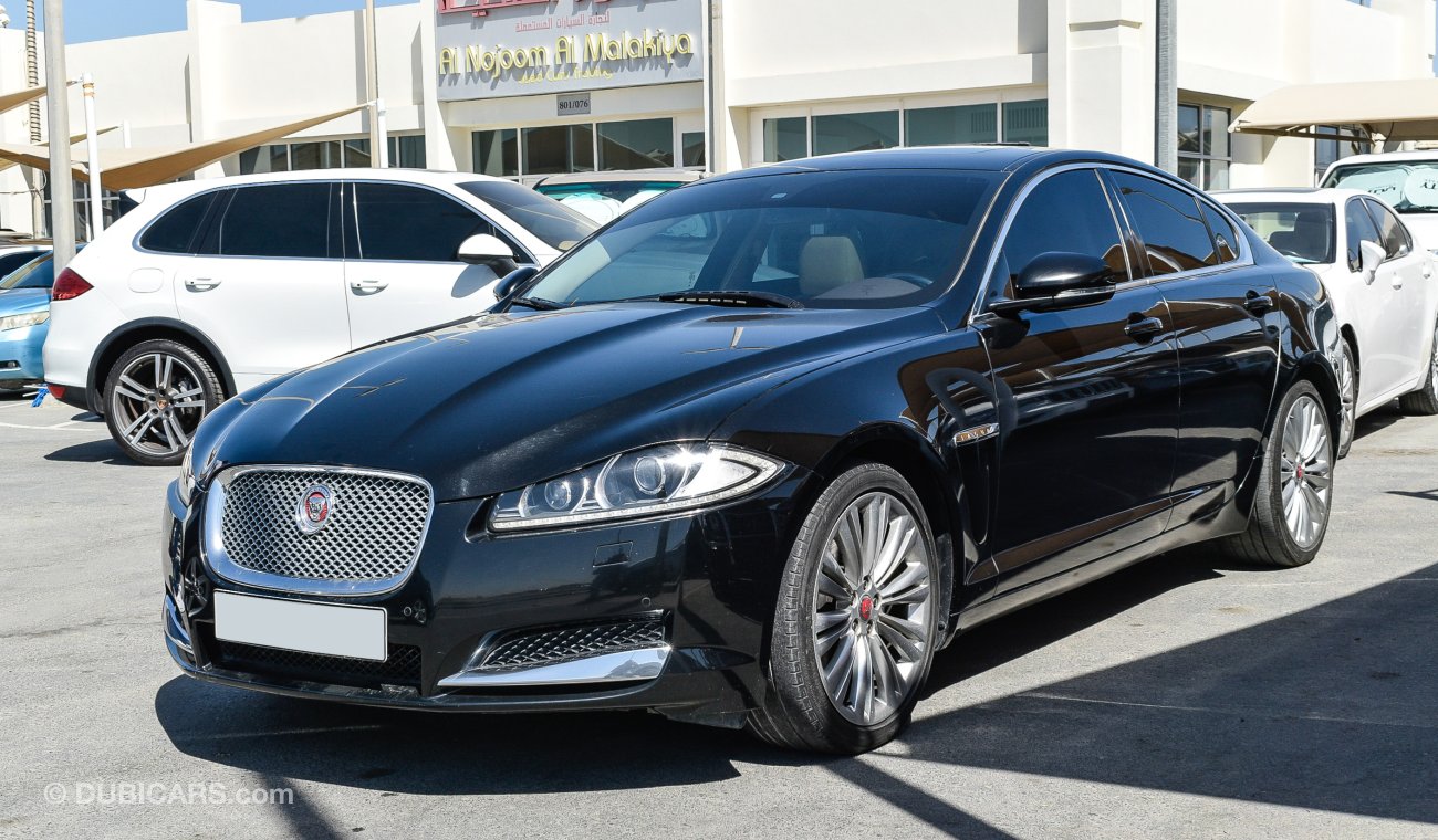 Jaguar XF