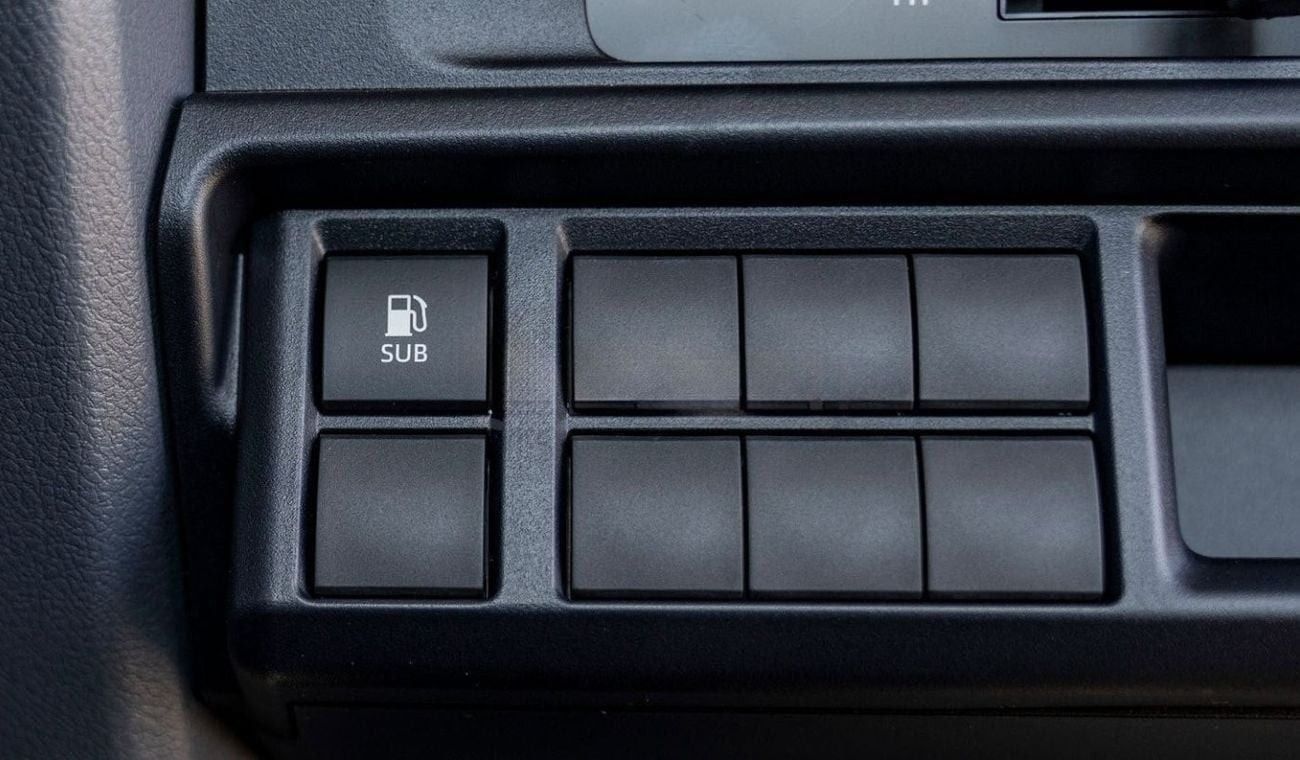 Toyota Land Cruiser Pick Up LC79 SC 4.2L V6 DIESEL