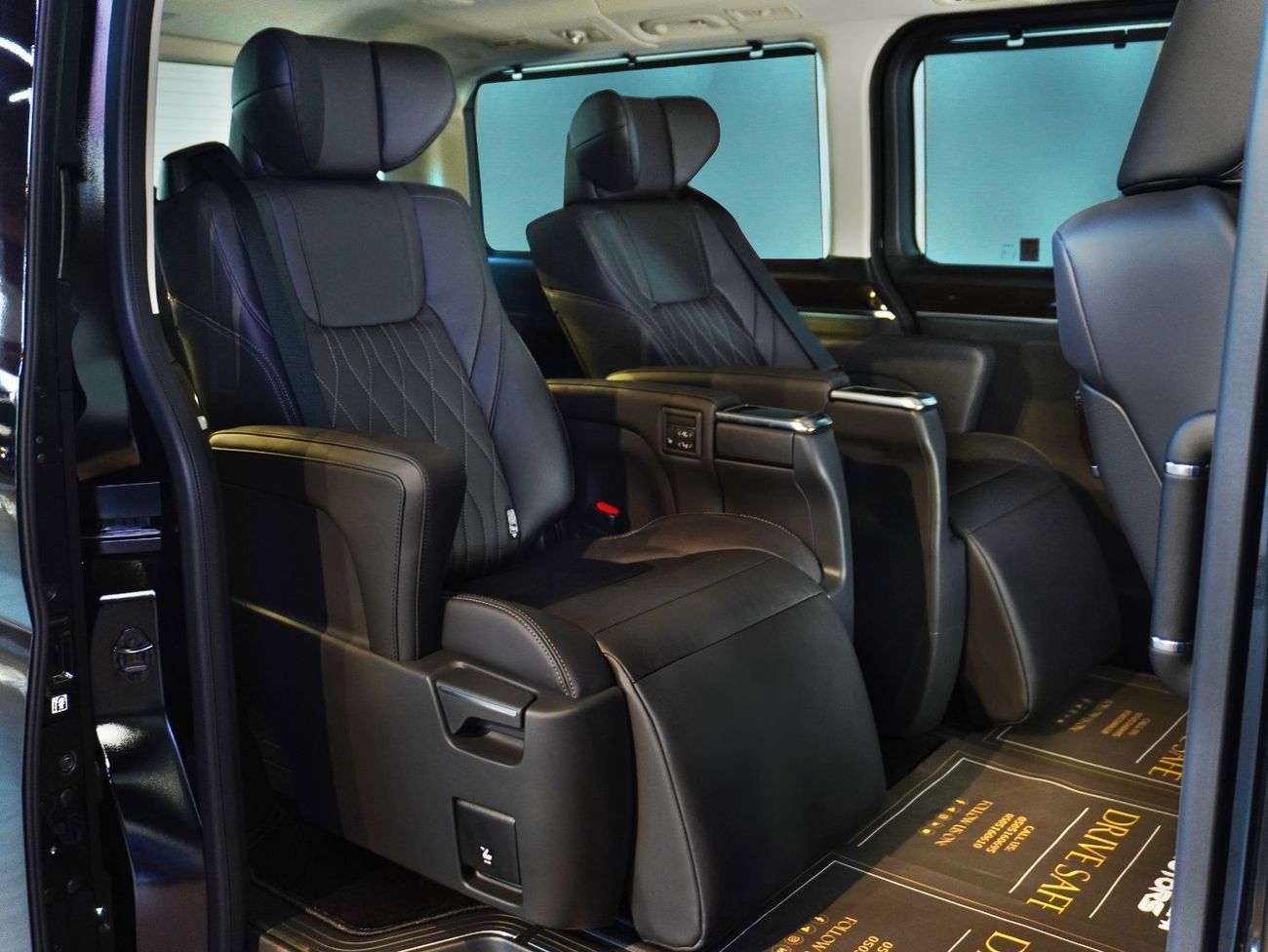 Toyota Granvia 3351 | Brand New I Toyota Granvia Premium | 2026 | 3 Years Agency Warranty & Service Contract