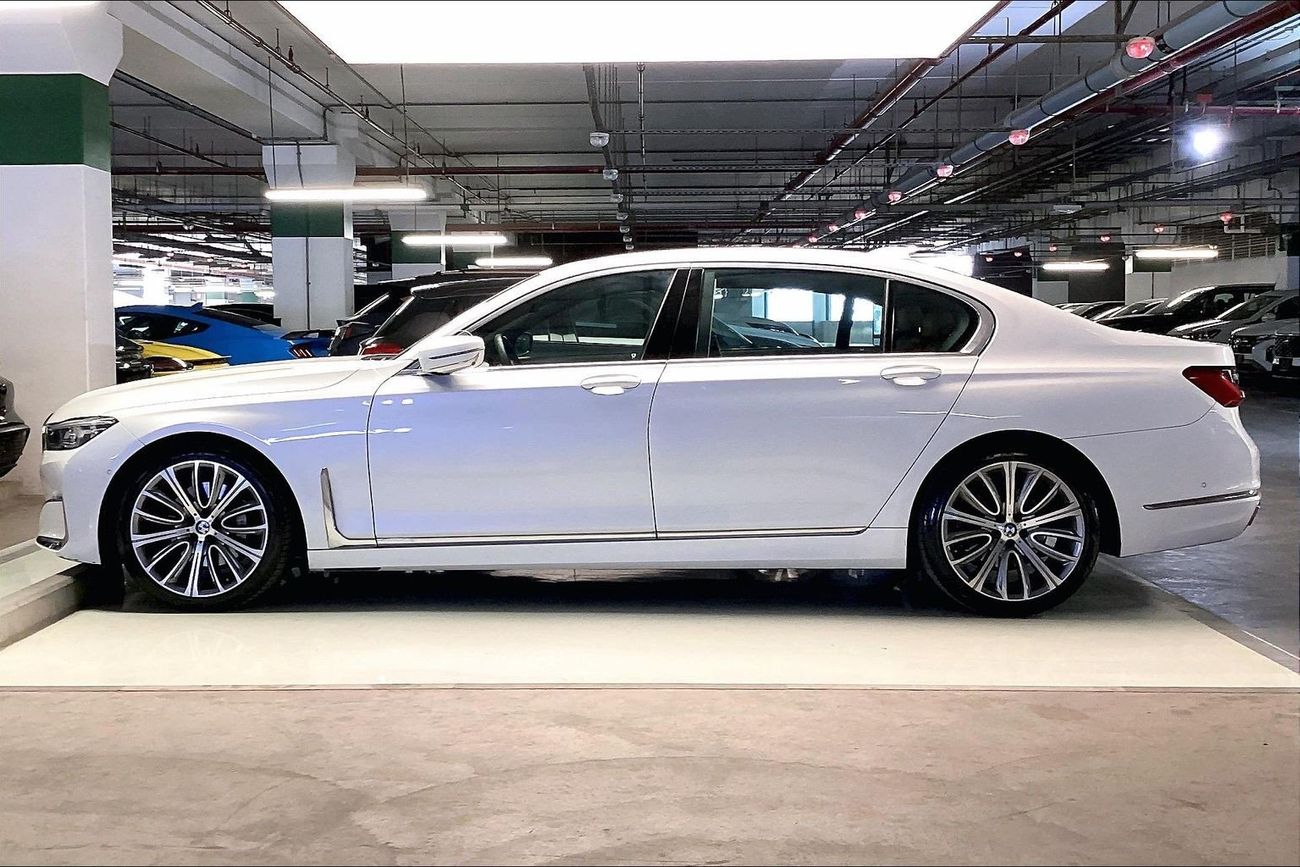 بي أم دبليو 730Li Excellence | شامل الضمان | 0 ﺪﻔﻋﺓ ﺃﻮﻟﻯ