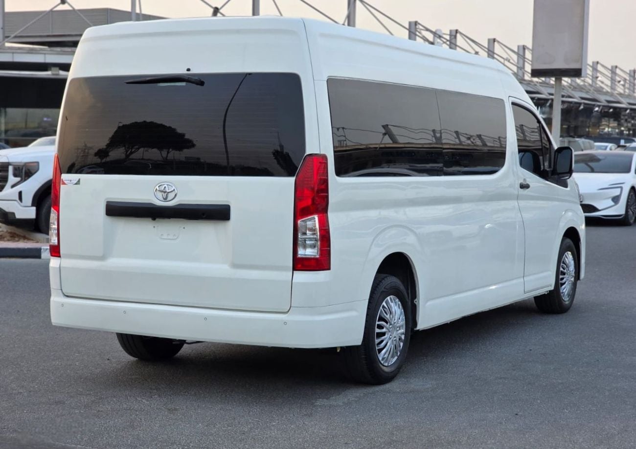 Toyota Hiace 2.8 Diesel Engine - 2WD - RHD