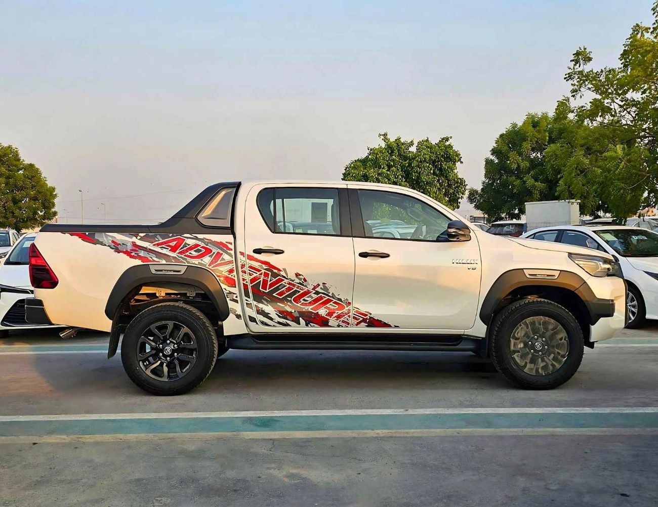 Toyota Hilux SR5 ADVENTURE / 4.0L V6 PETROL / 360 CAMERA / BULLBAR / AUTO A.C (CODE # ADV)