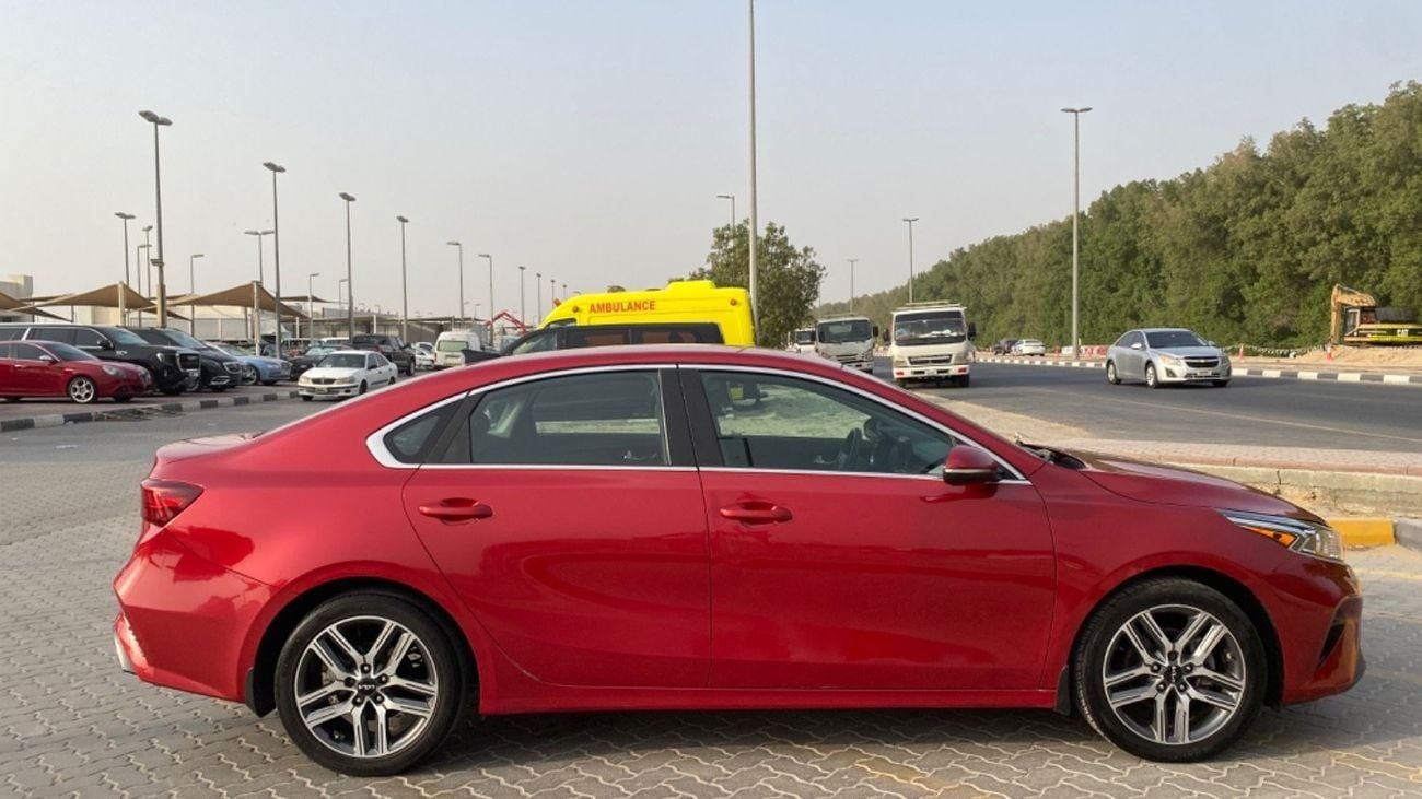 Kia Forte GT LINE (NON GCC) 2.0L V4