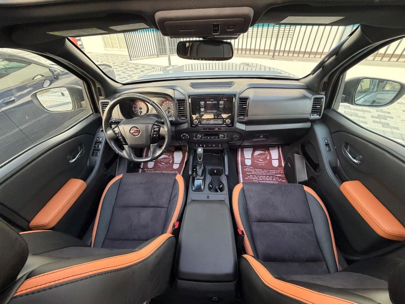 نيسان فرونتير Pro4X 3.8L Petrol with Sunroof Full Option