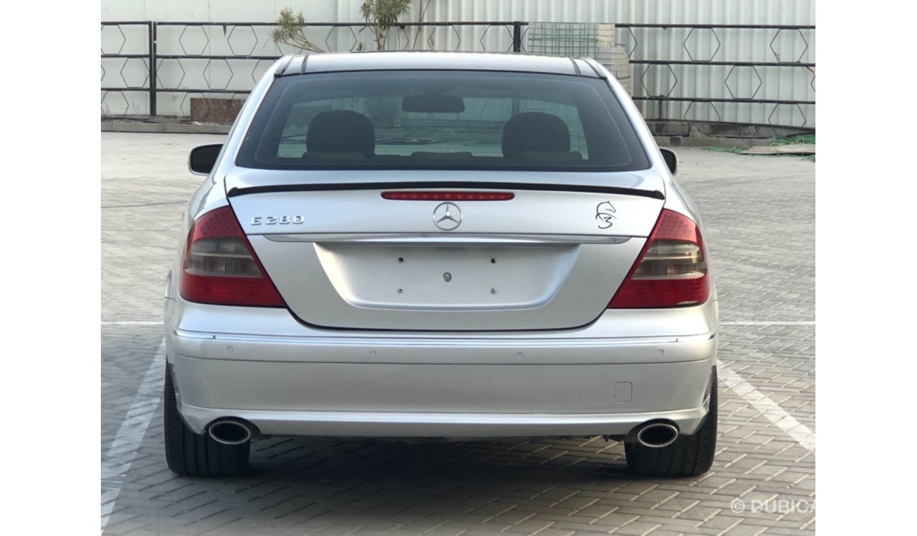 Mercedes-Benz E 280