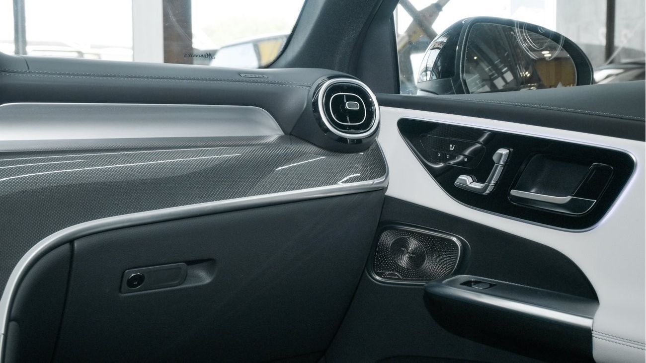 Mercedes-Benz GLC 300 MERCEDES-BENZ GLC 300 | 2024 2.0  4 CYLENDRE