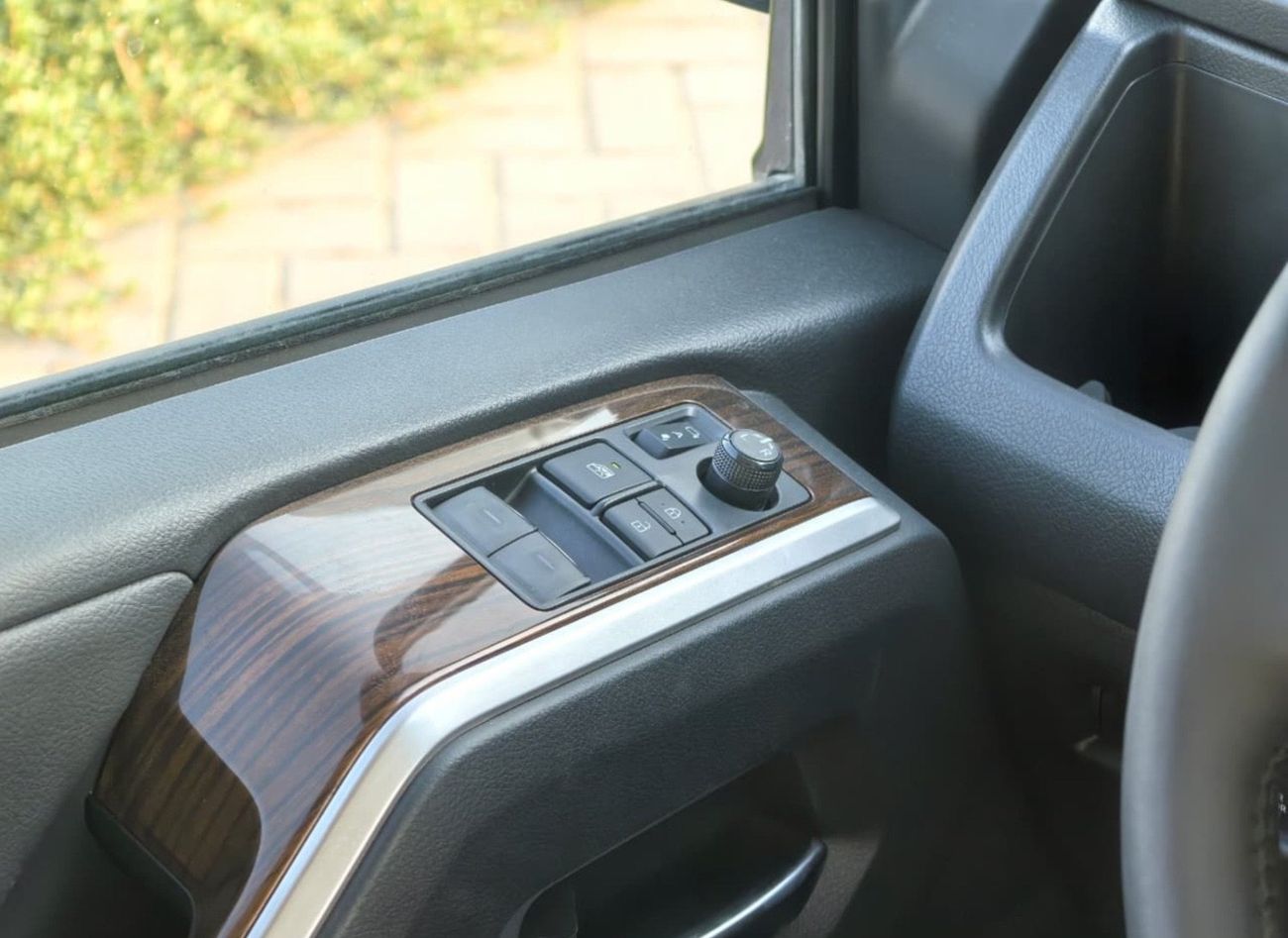 Toyota Granvia 3.5L Premium