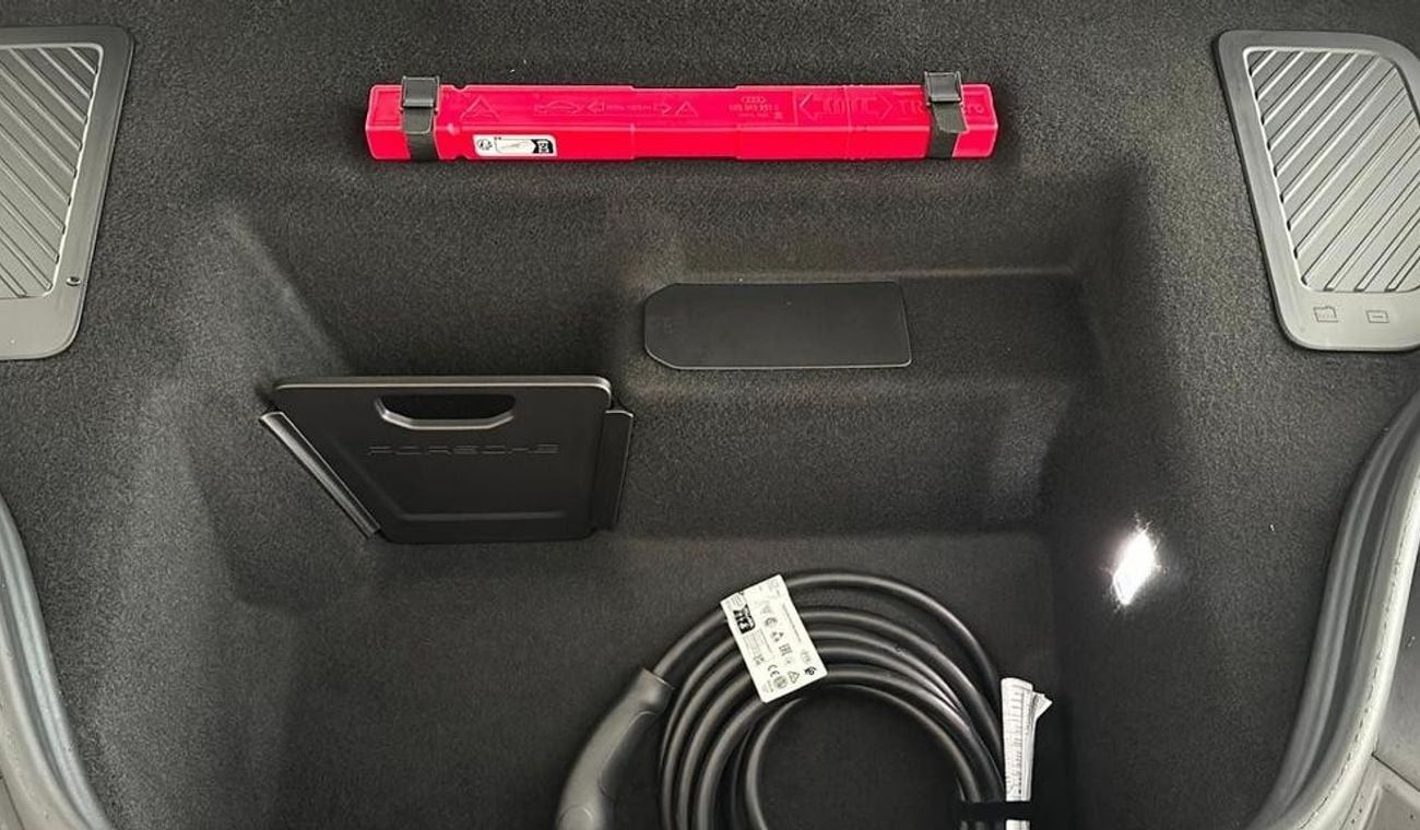 Porsche Macan Electric Estate RIGHT HAND DRIVE