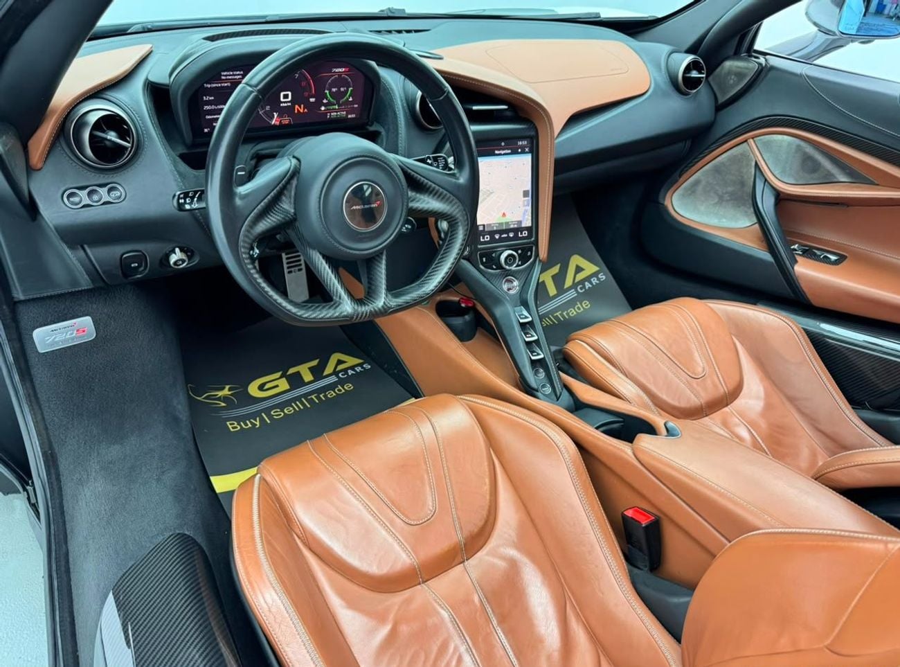 McLaren 720S 2018 McLaren 720s Luxury, Full Service History, Excellent Condition, GCC