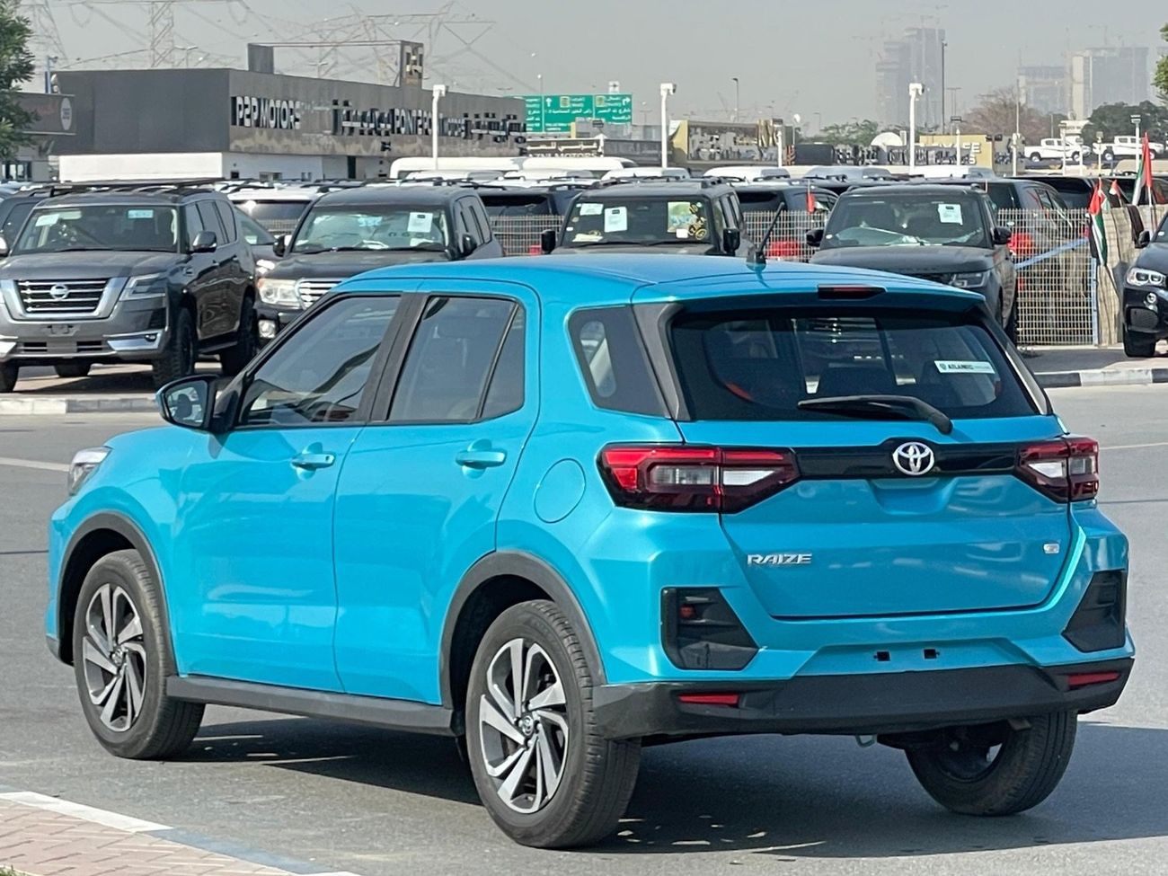 Toyota Raize E